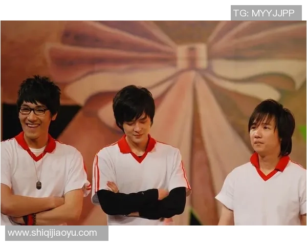 足球明星惊险爬墙挑战全程高清记录引发网友热议与点赞